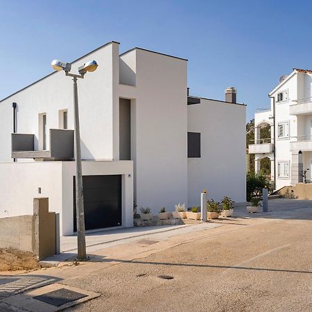 Modern, 2 Bedroom Apartment フヴァル エクステリア 写真